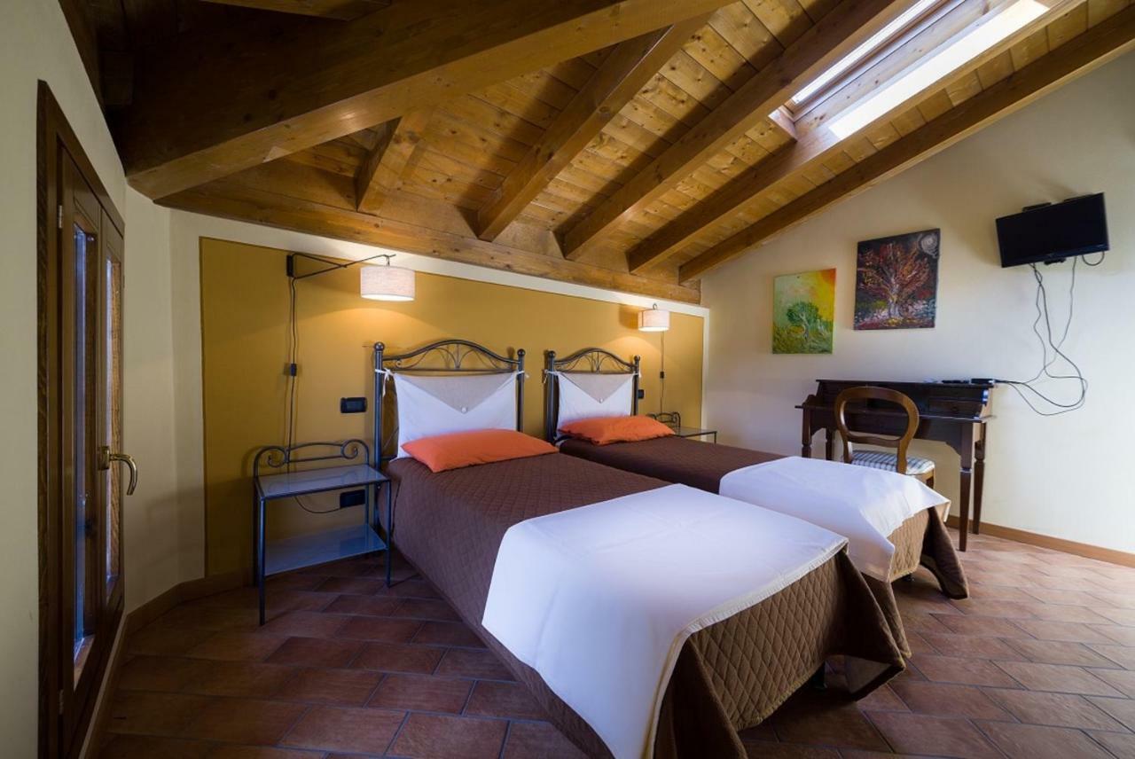ポルト・マントヴァーノ Rifugio San Lorenzo Bed & Breakfast エクステリア 写真